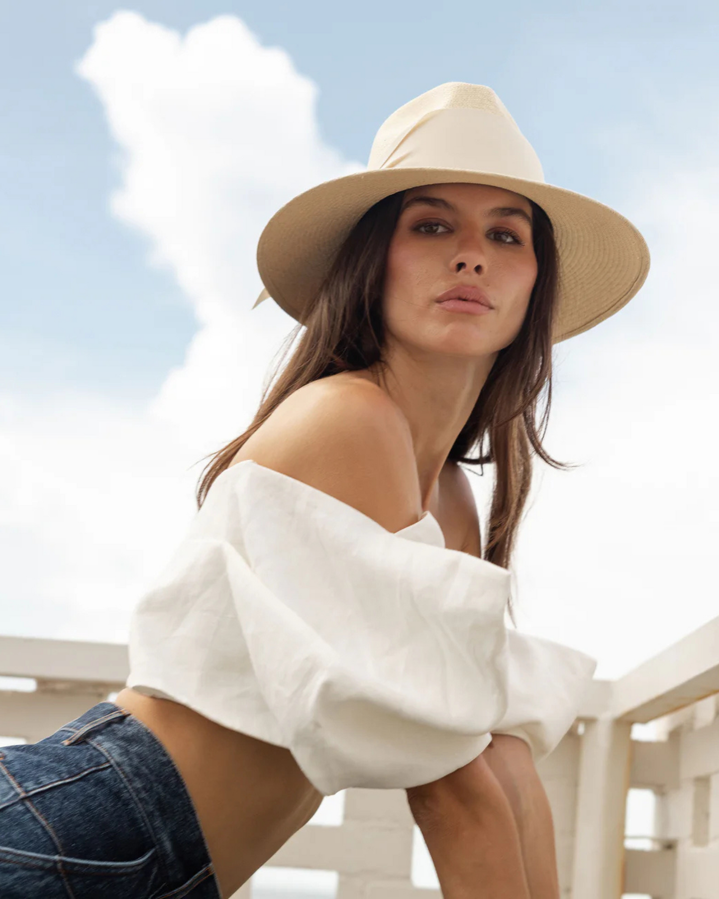 Gardenia Hat in Natural/Bone