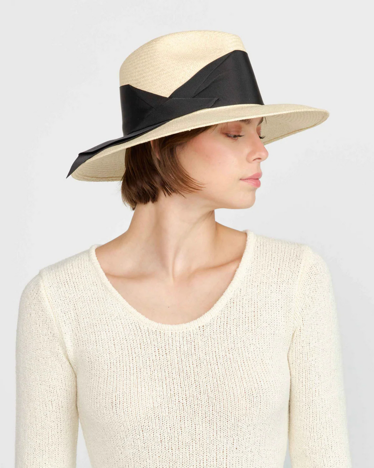 Gardenia Hat in Natural/Black