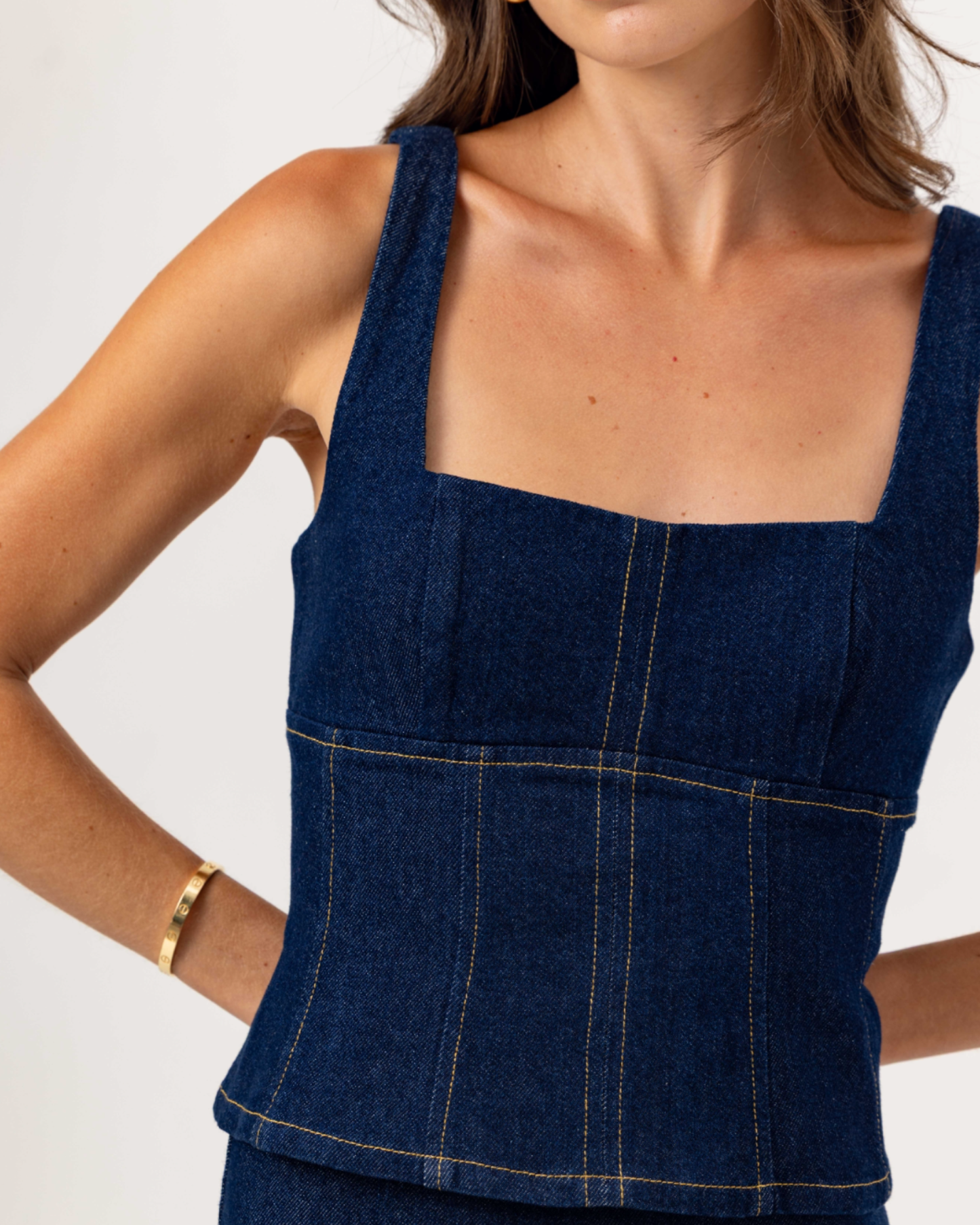 Vanna Tank by Sundays
