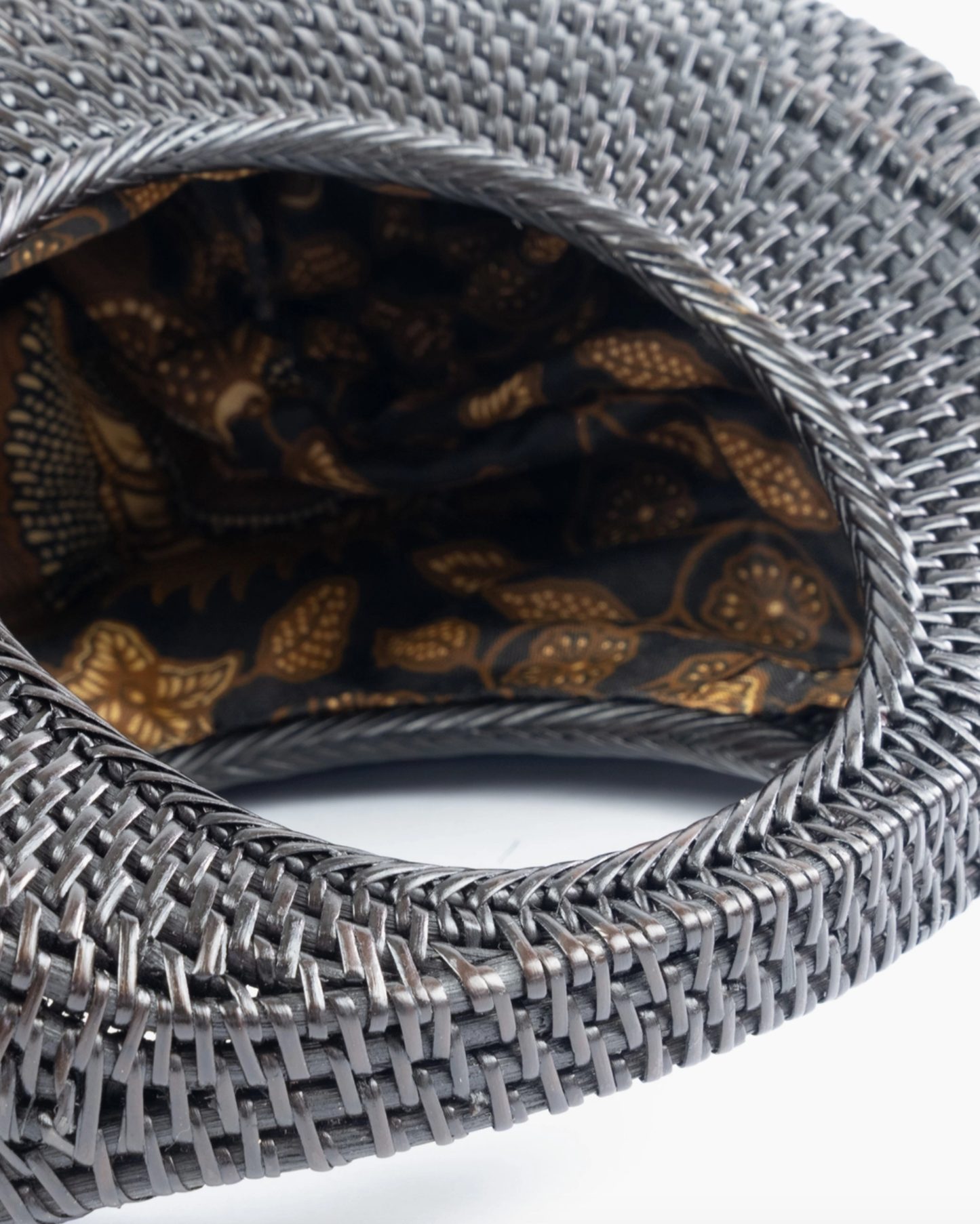 Ata Vine Moon Handbag / Black