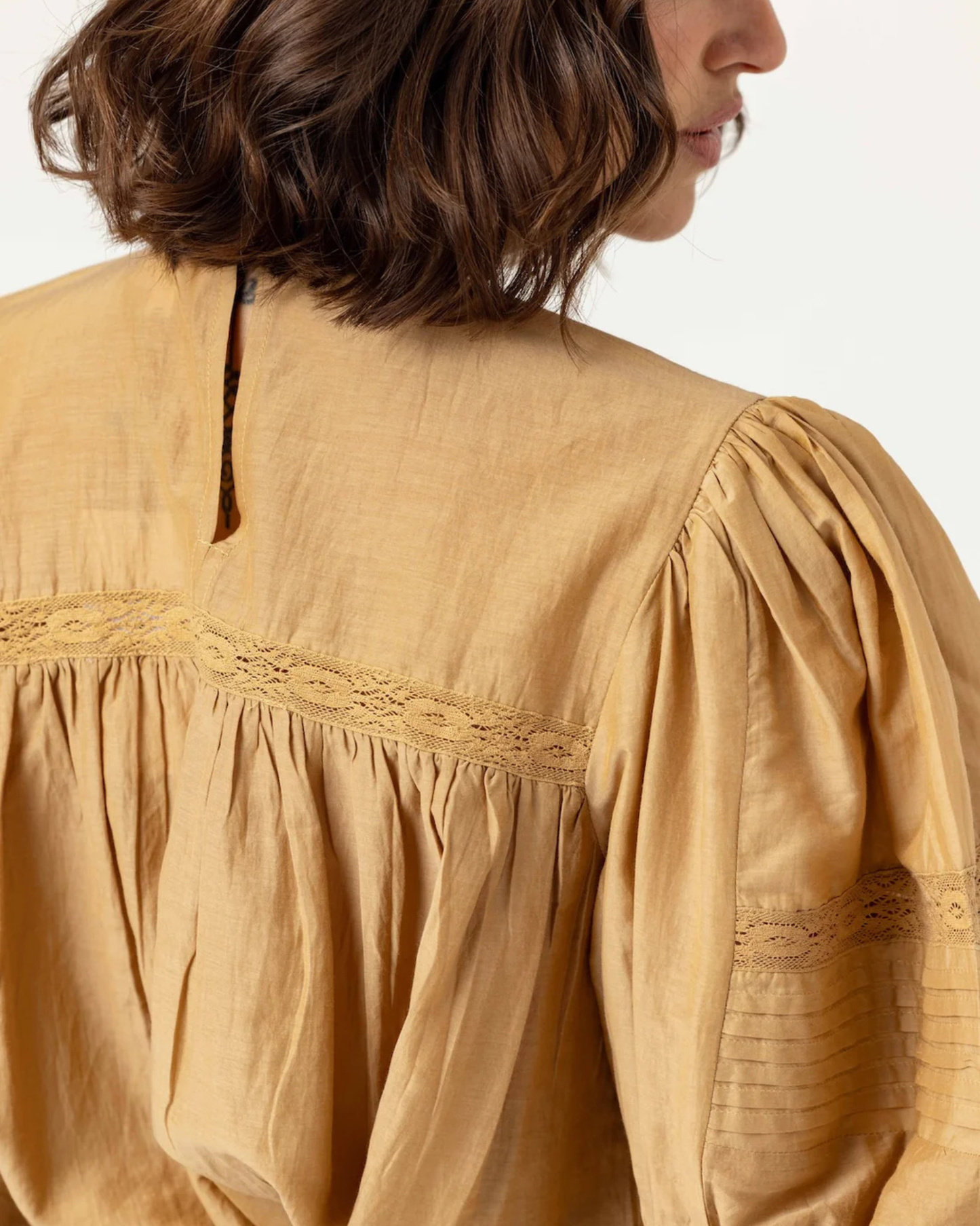 Moni Top by Sundays / Brushed Gold
