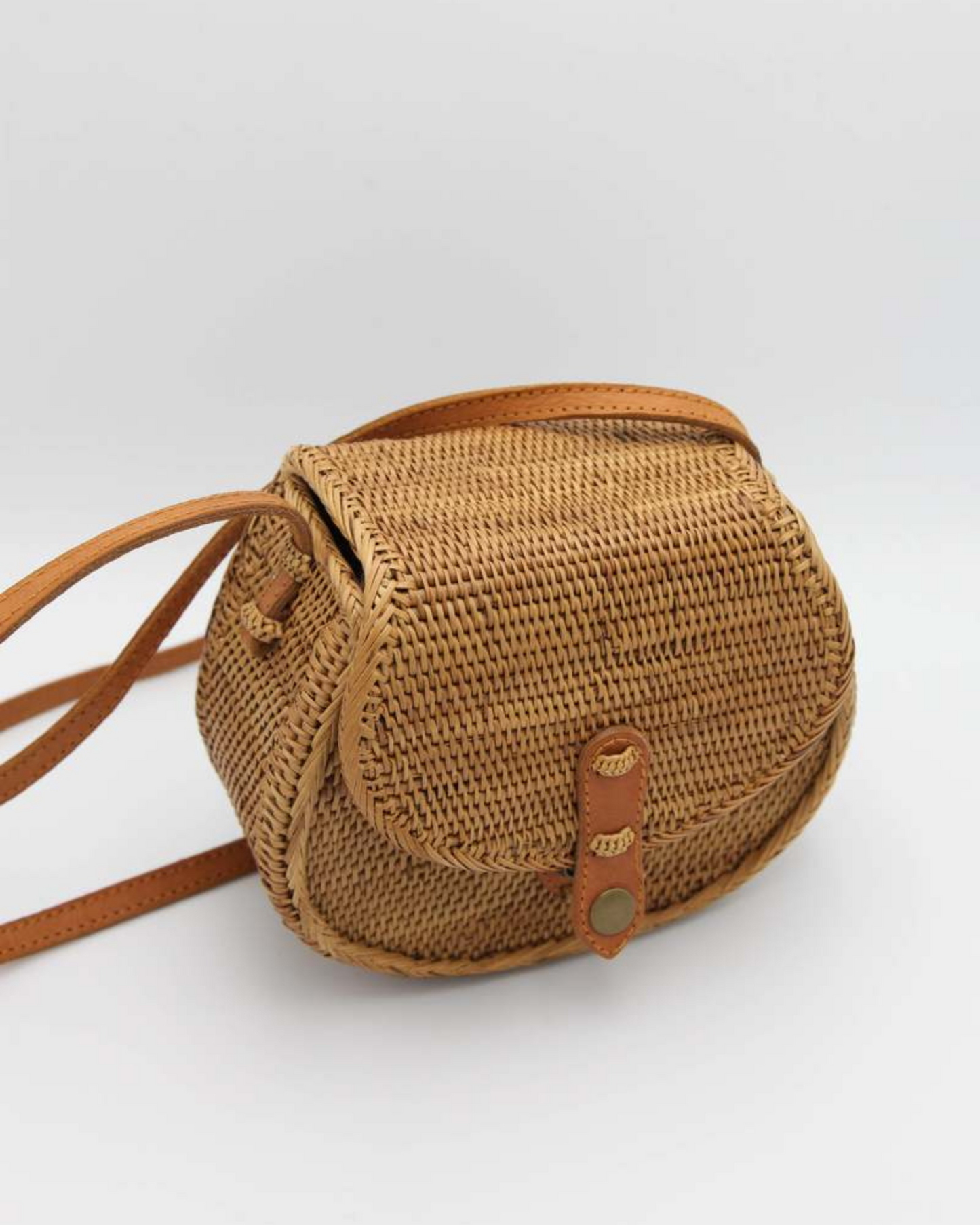Crossbody Saddle by The Winding Road