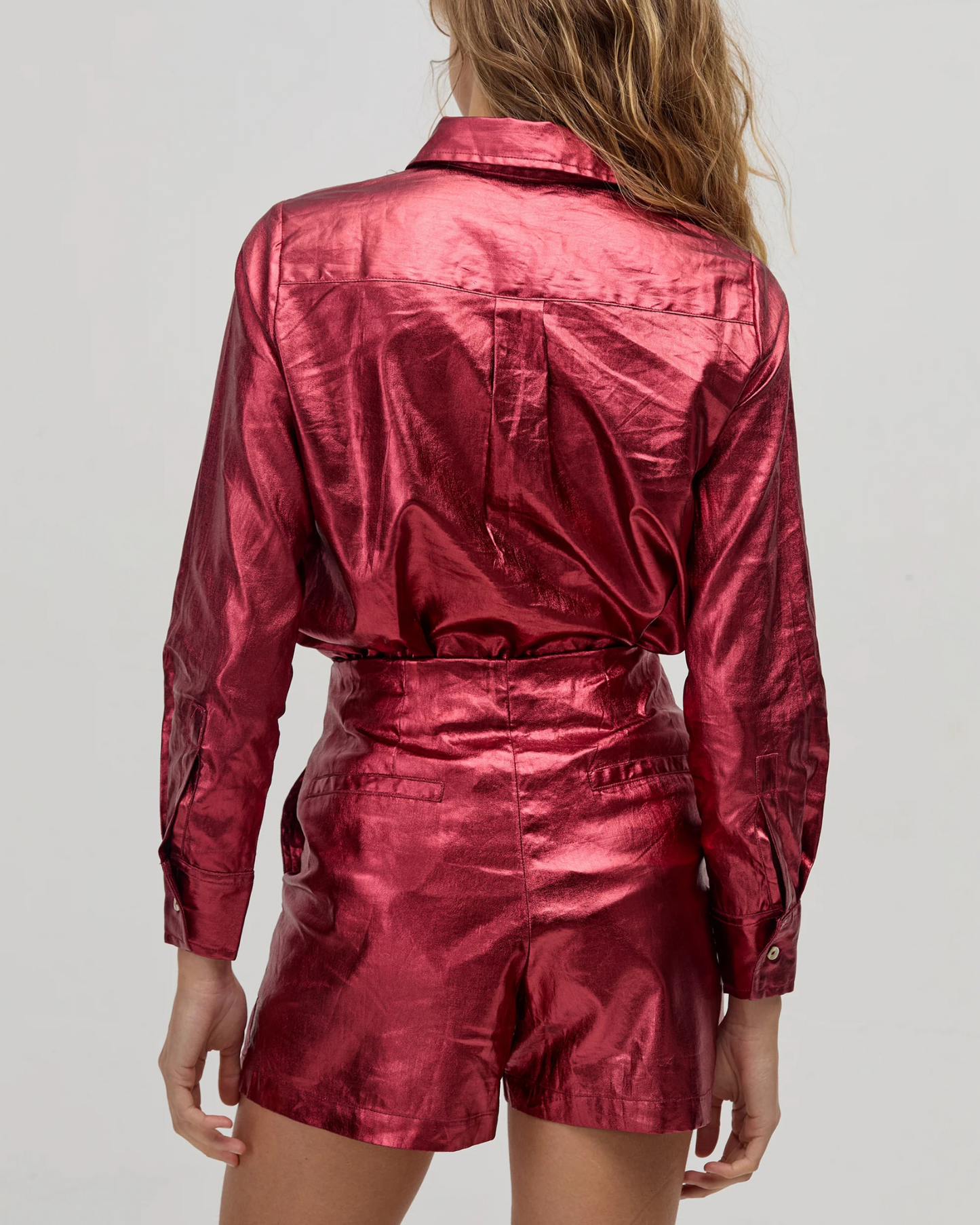 Metallic Linen Short by Lanhtropy / Red