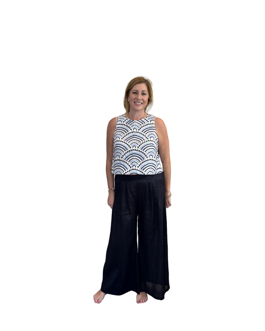 New Triangle Top by Kori / White & Blue