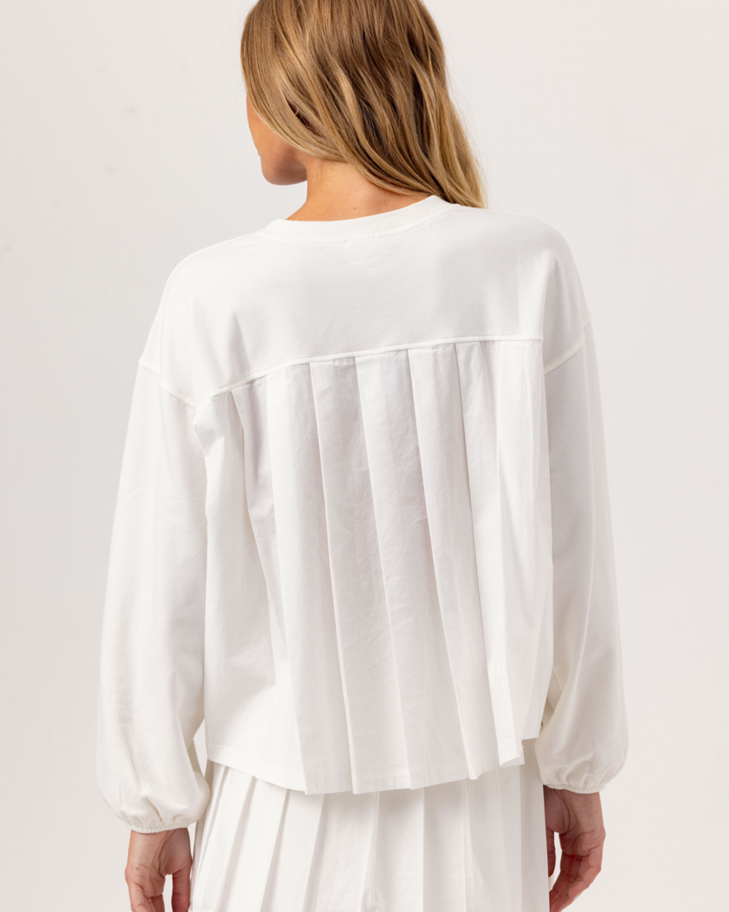 Marris Pullover by Sundays / Coconut Milk
